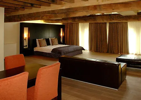Eyck Hotel 4*