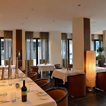 Eyck Hotel 4*